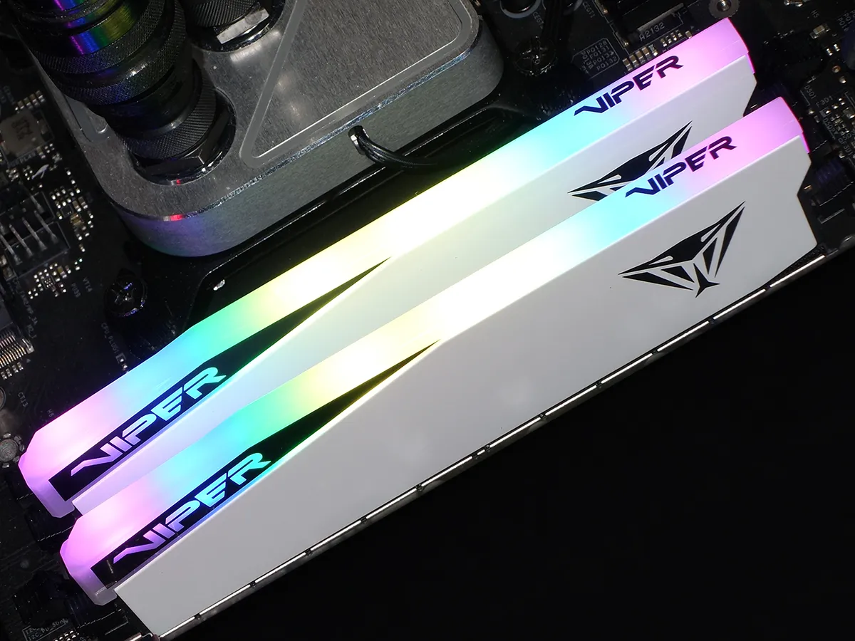 RAM DDR5 Patriot Viper Elite 5 Ultra 64Go (2x32Go) 6000MHz CL28 - RGB, XMP/EXPO