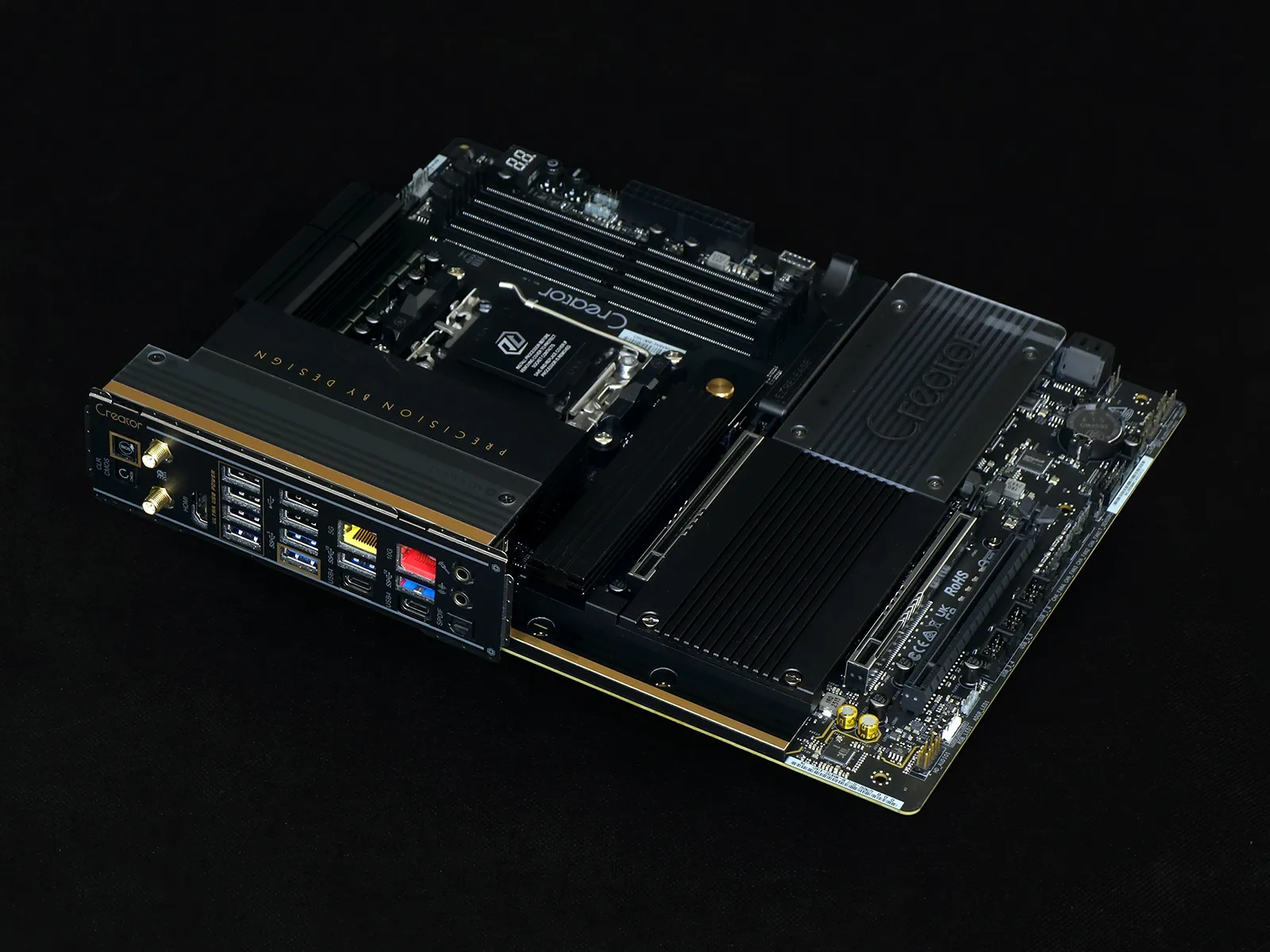 ASRock X870 Taichi Creator マザーボード ASRock launches its first