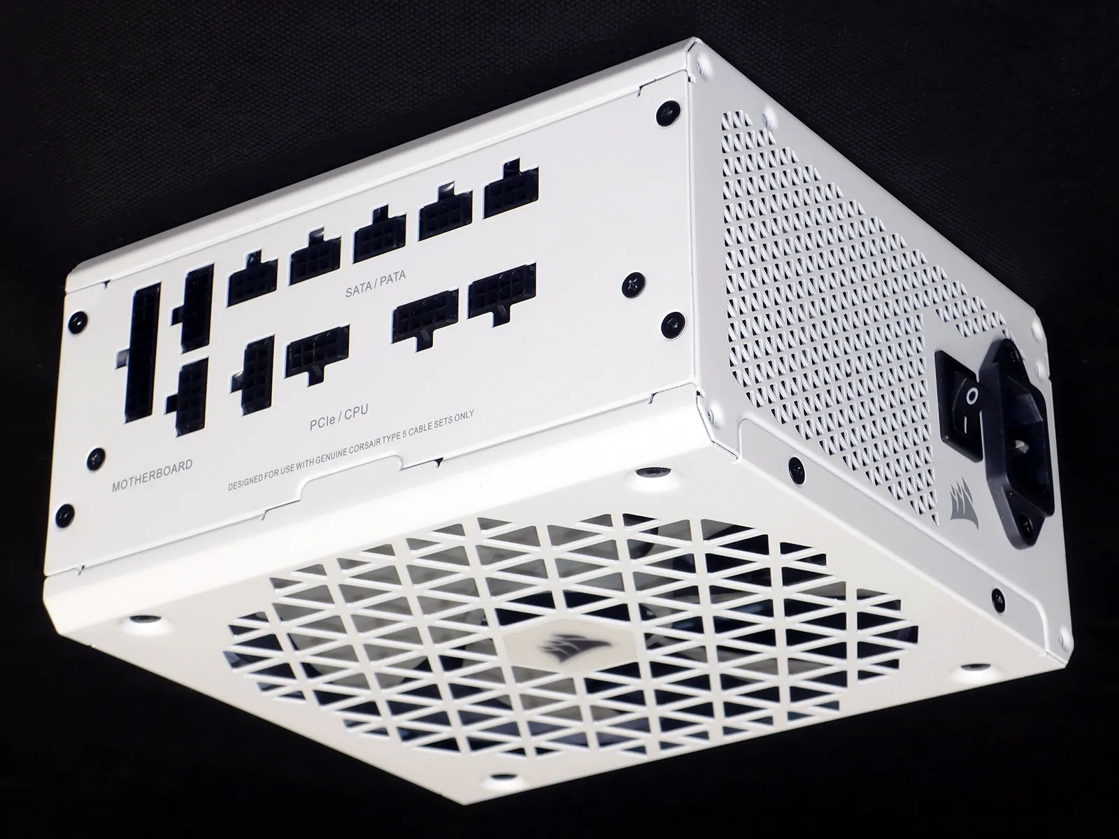 Corsair RM850x Shift White Power Supply Review